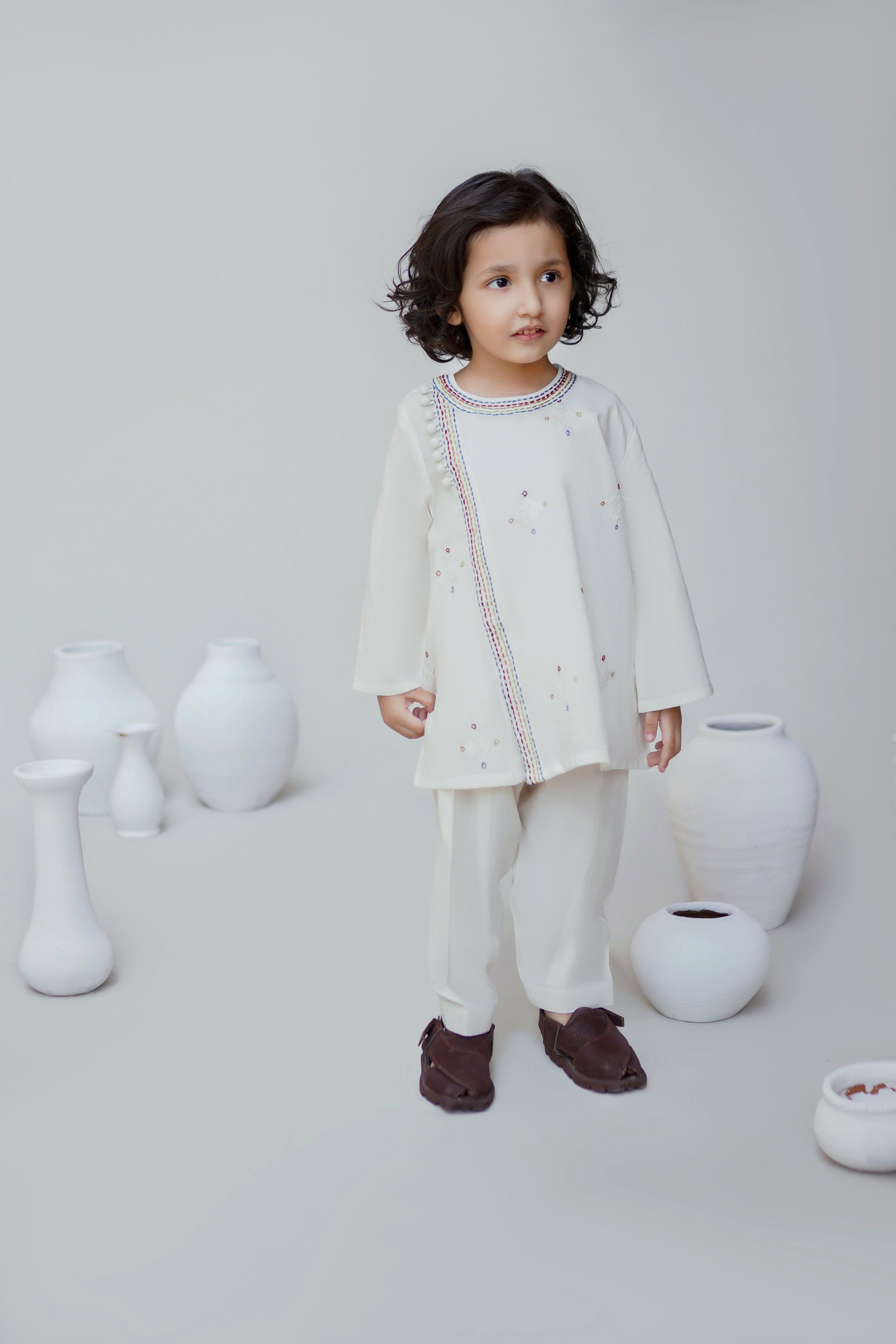 WHITE LK24-0007